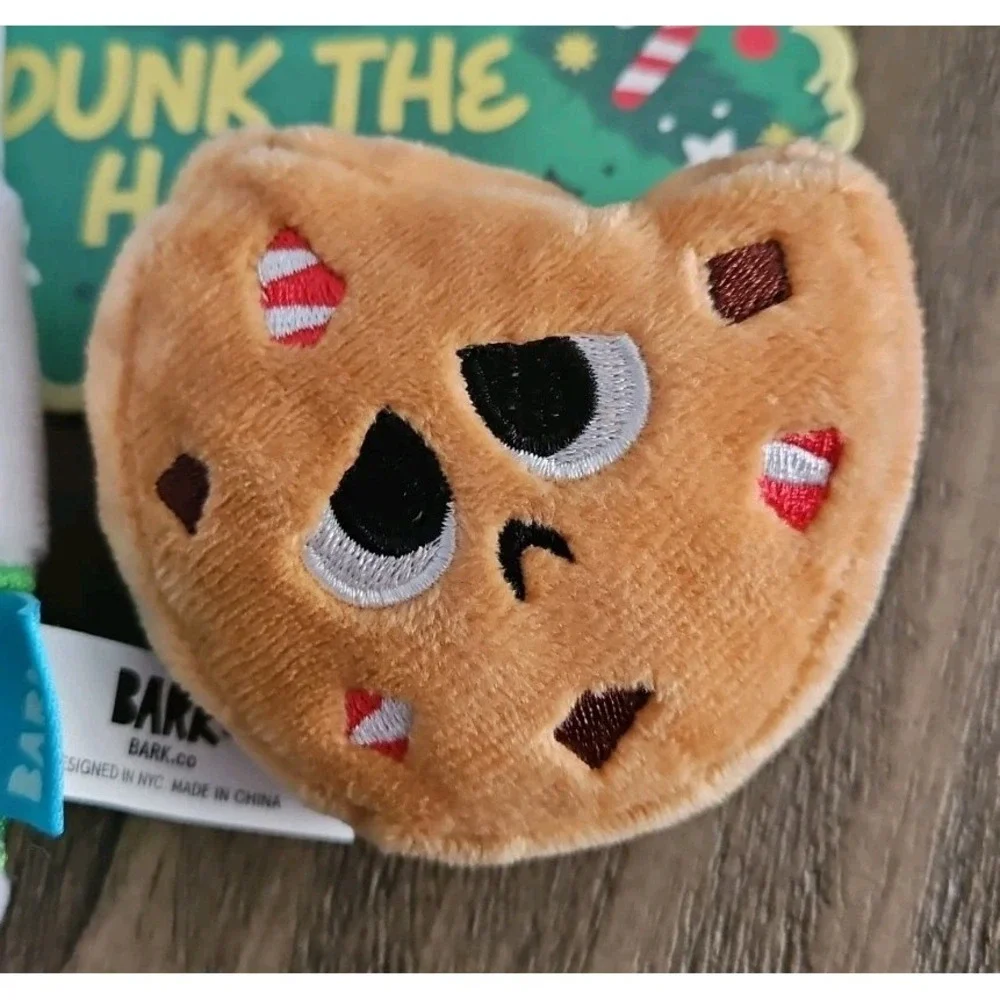 Bark Box Small Dunk the Halls Plush Dog Toy Crazy Crinkle Disc Squeakers New